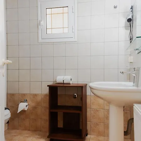 House In The Corner レフキンミ