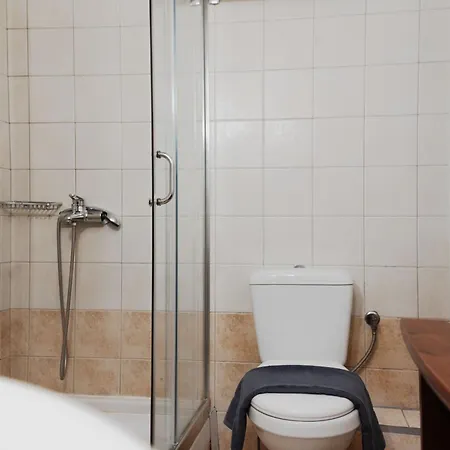 House In The Corner レフキンミ